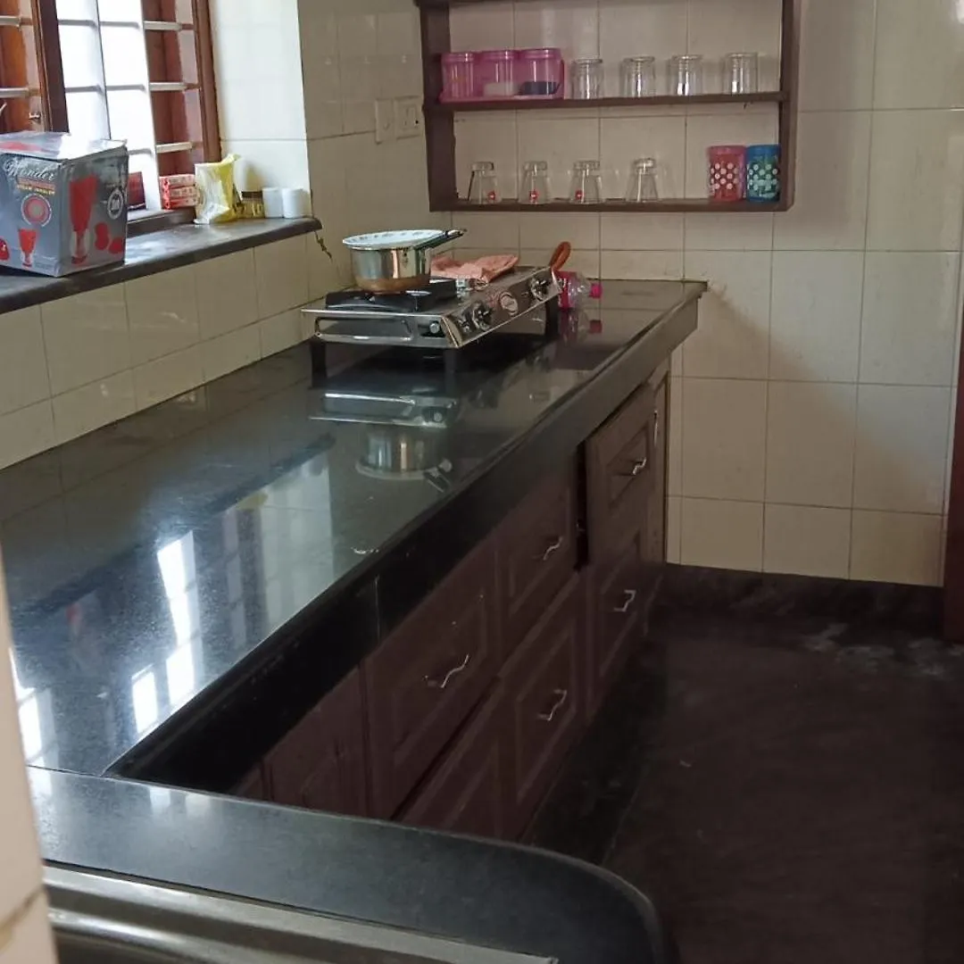 Ac Executive Rooms Thiruvananthapuram Lejlighed